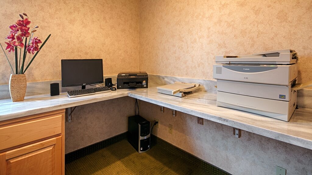 Best Western Horizon Inn Medford Facilities photo